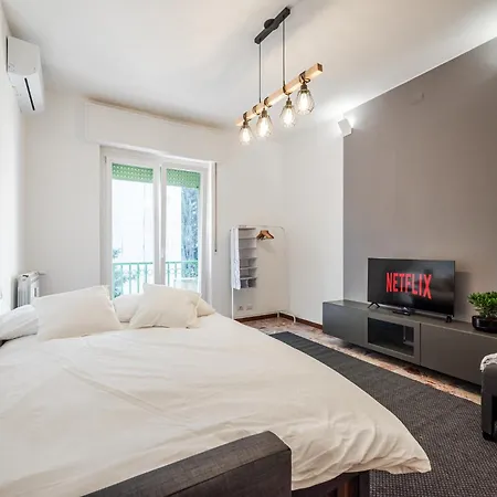 Гостевой дом Casa Torino 101, A - Forum Assago A 7 Minuti, Ospedale Humanitas A 5 Minuti - Smartstay *