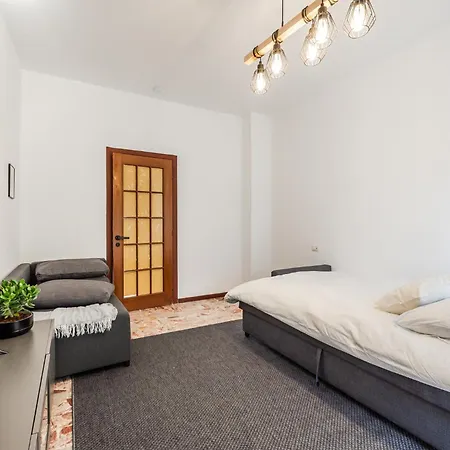 Гостевой дом Casa Torino 101, A - Forum Assago A 7 Minuti, Ospedale Humanitas A 5 Minuti - Smartstay